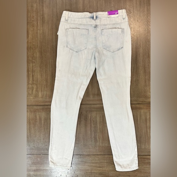 Mossimo Jeans Womens 6 Mid Rise Skinny Denim Pants Ladies Distressed Light NWT - Picture 7 of 8
